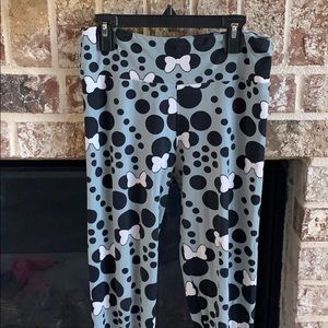 LulaRoe *rare*  Disney leggings great condition